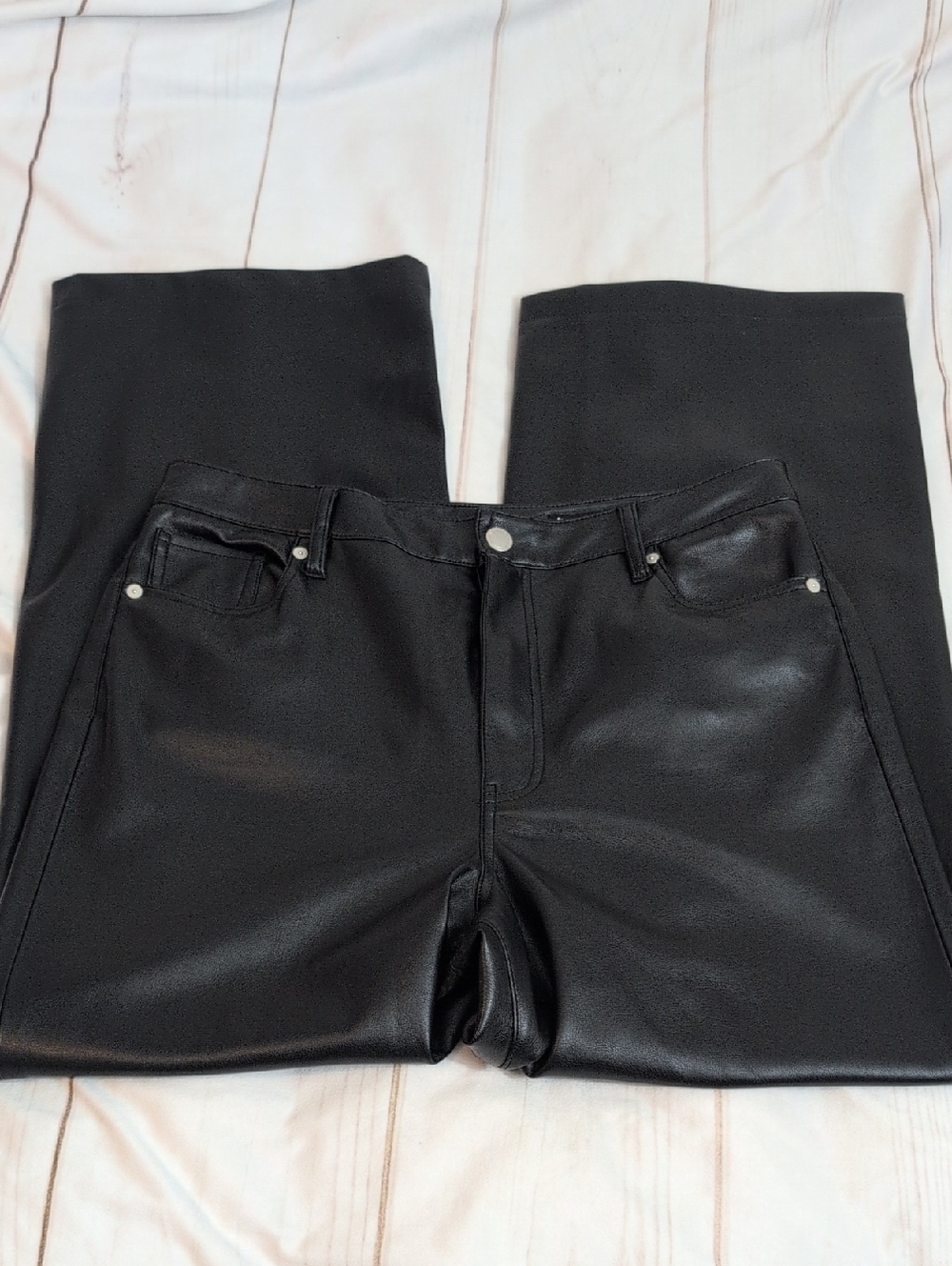 Blank NYC Vegan Leather Women’s Pants - The Franklin Ribcage Wide Leg size 30